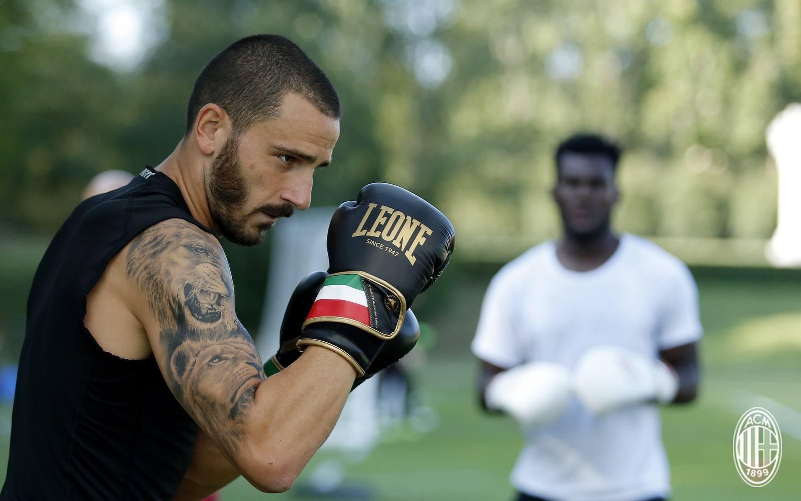 包含AC米兰内部会议纪要流出:今晚主帅复盘,全明星赛使命明确,更衣室氛围转暖的词条九游体育娱乐